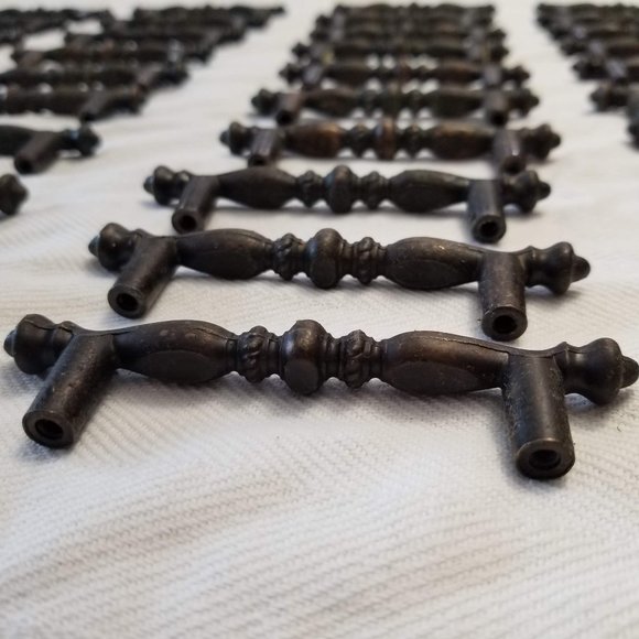 Vintage Antiqued Brass Bronze Drawer Cabinet Pulls 3 inch Set of 25 or ? - Picture 3 of 6